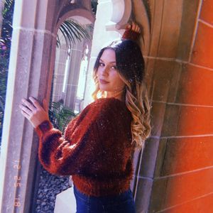 Meet your Posher, Angelee